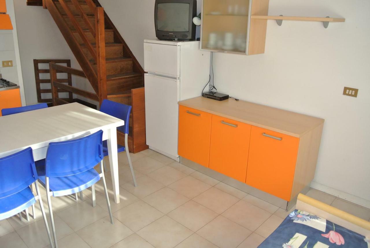Villa Riviera 56 Линяно Сабиадоро Екстериор снимка
